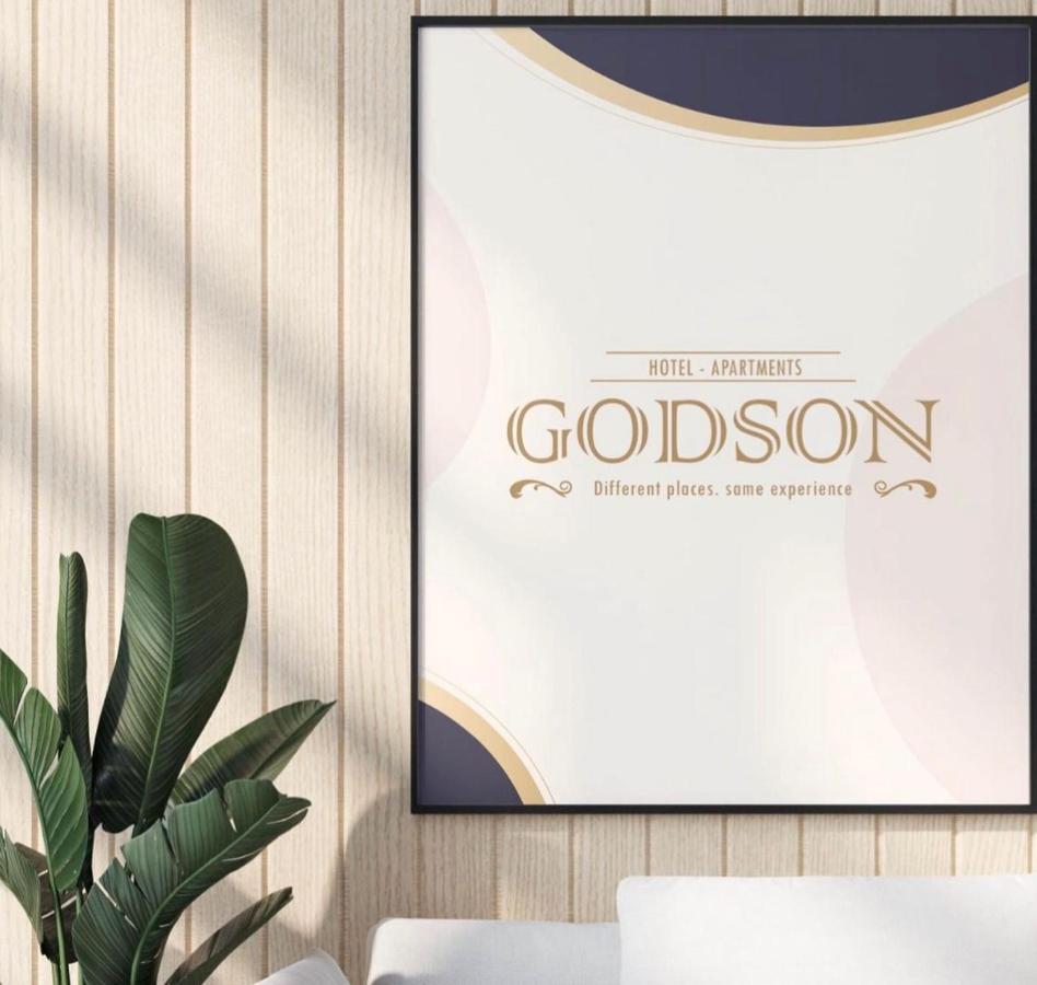ハイファ Godson Talpiotアパートホテル エクステリア 写真